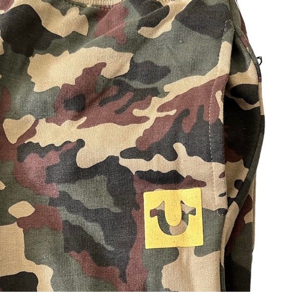 NEW True Religion Big Boy’s Joggers size L Green Camouflage - Picture 4 of 8